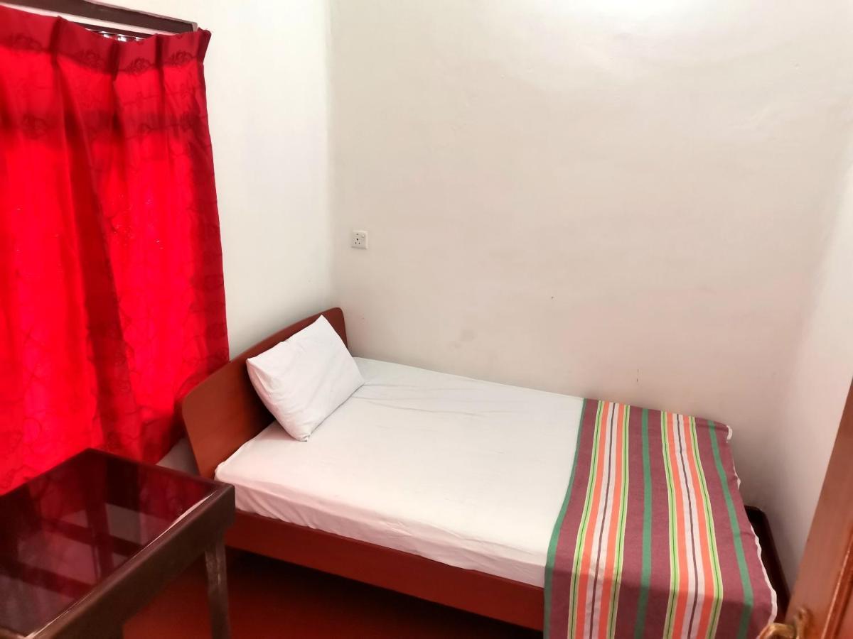 ג'פנה Nallur Holidays Inn מראה חיצוני תמונה