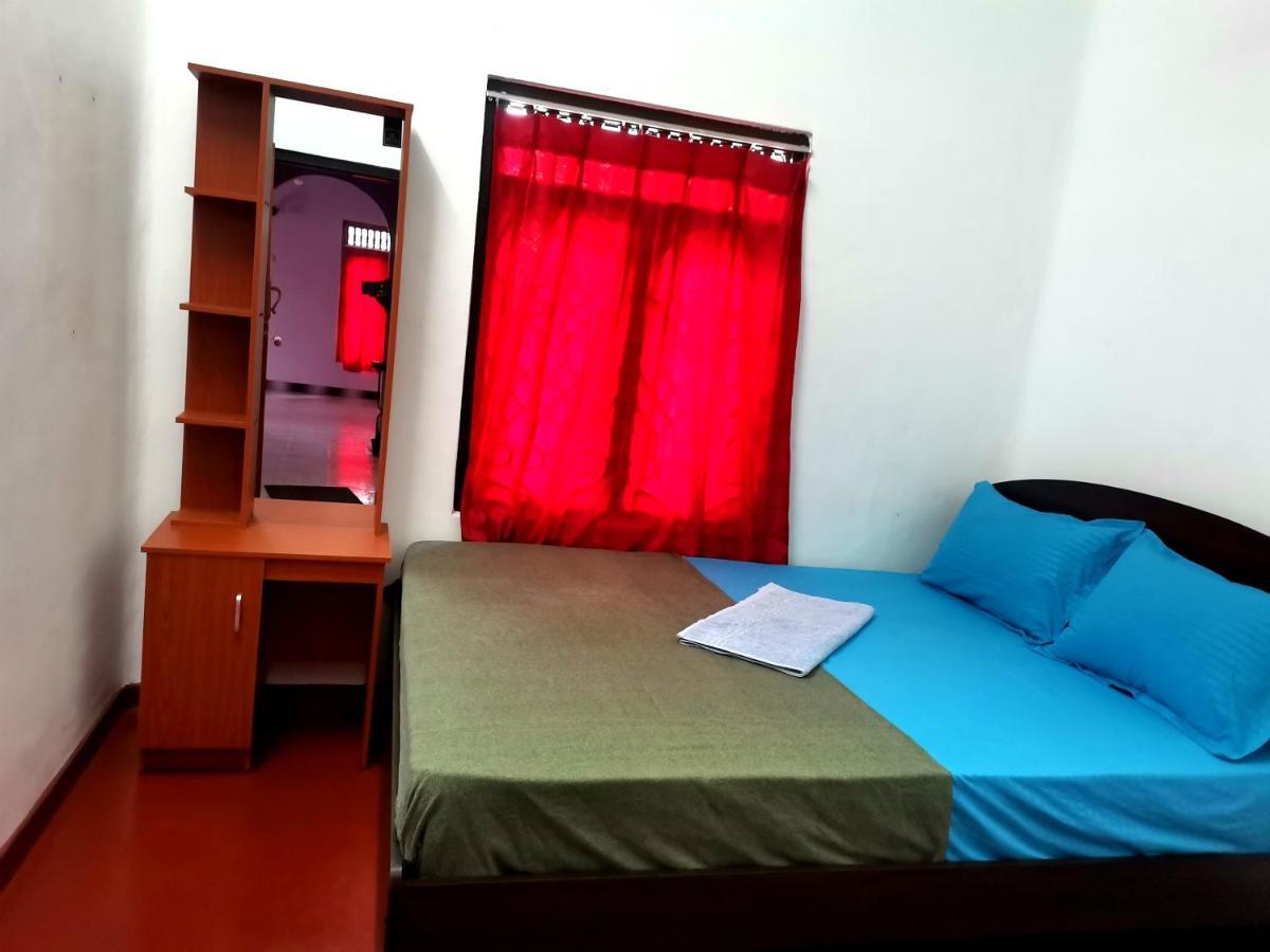 ג'פנה Nallur Holidays Inn מראה חיצוני תמונה