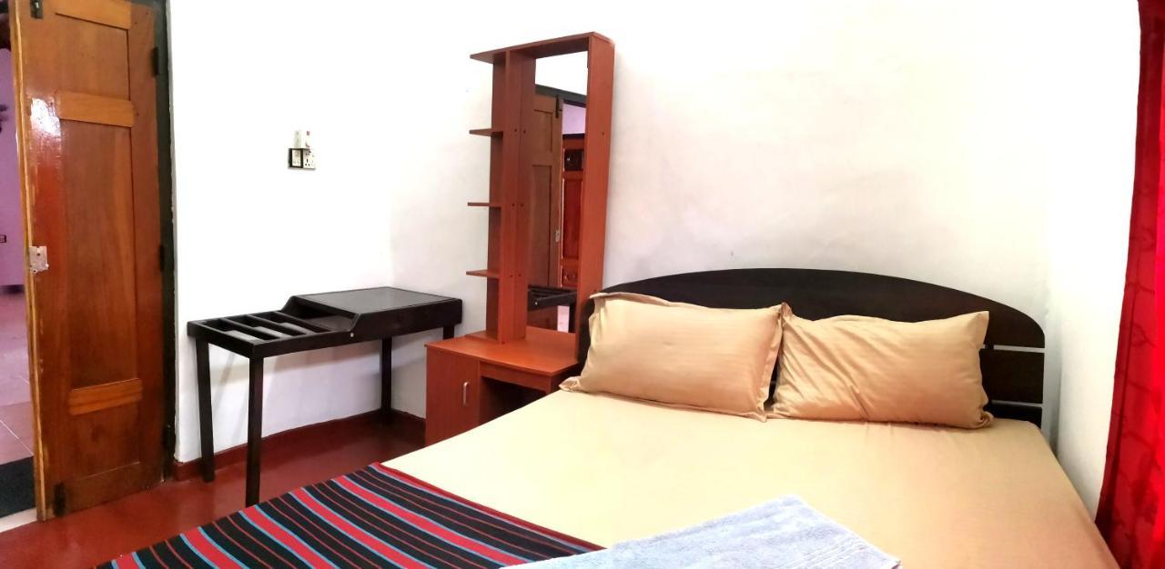 ג'פנה Nallur Holidays Inn מראה חיצוני תמונה