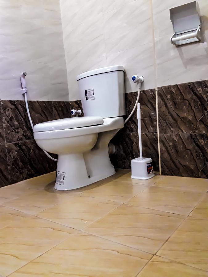 ג'פנה Nallur Holidays Inn מראה חיצוני תמונה